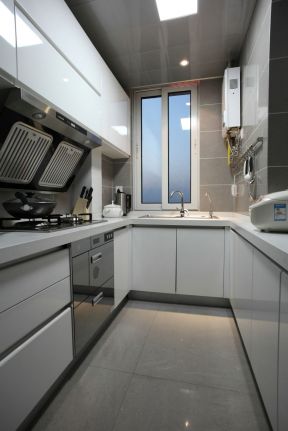 2020家庭厨房效果图 家庭厨房橱柜设计图片 