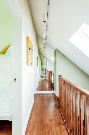 北欧风格复式住宅走廊装修设计图片