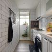 欧式风格长方形家用厨房设计实景图