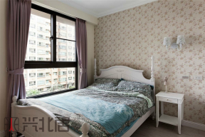 天颐郦城117平米三居室美式风格主卧装修效果图