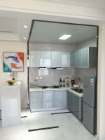81平米现代简约两居室厨房L型橱柜装修图片