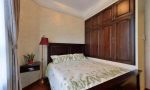 美式风格住宅卧室木质衣柜装修设计图片