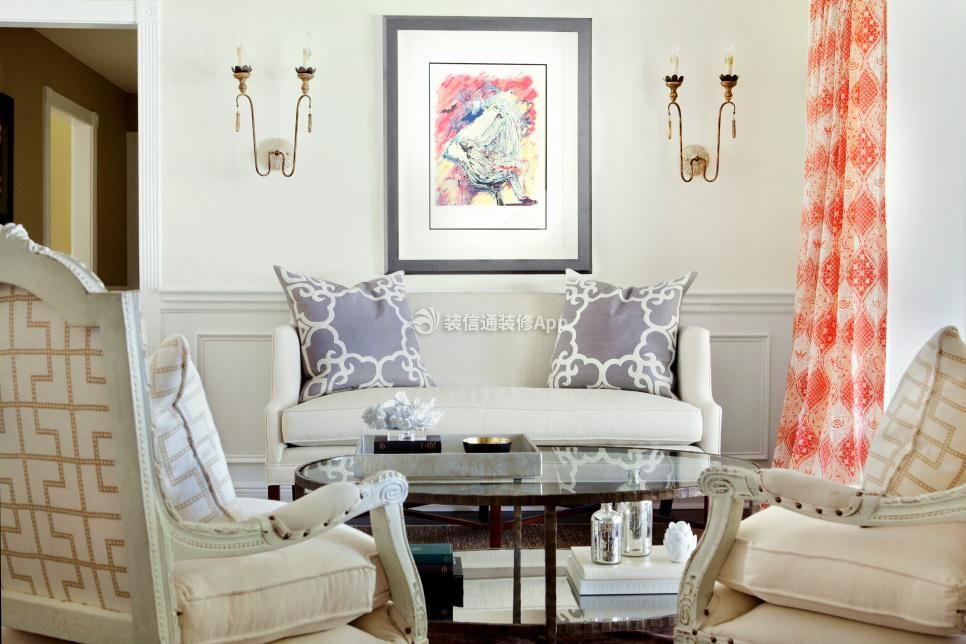 现代法式风格客厅沙发墙面挂画布置图片