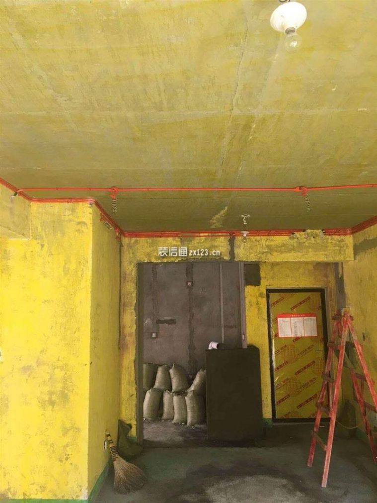 下一站都市4-2-1406改电敷线槽及新建墙完成，等待中央空调安装后吊顶【2018.9.21】