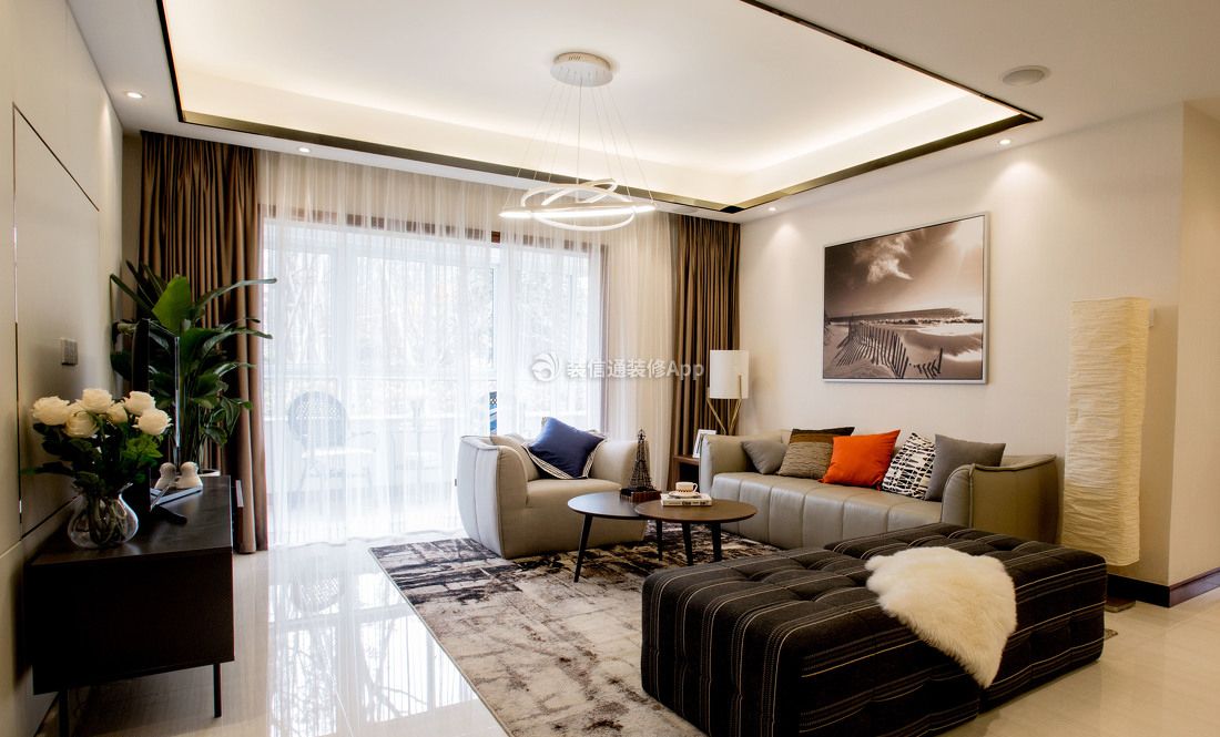 99平米家居客厅沙发摆放布置图片2023