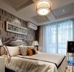 中式风格新房卧室床头壁纸装修案例图