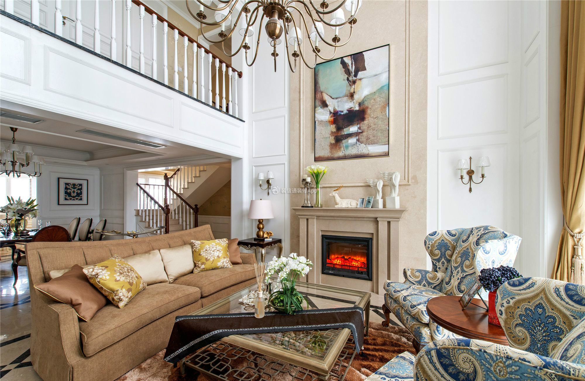 400平欧式风格别墅客厅壁炉装修设计图欣赏