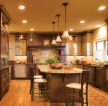 美式复古风格家庭厨房中岛设计装修图片2023