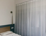 塞纳绿洲102平米现代卧室窗帘装修设计效果图欣赏