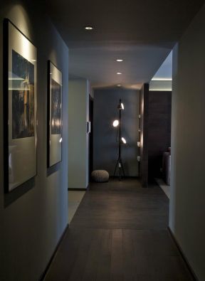 望府二居现代80平米走廊装修设计效果图欣赏