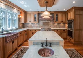  2020厨房实木橱柜效果图大全 大户型厨房装修效果图 