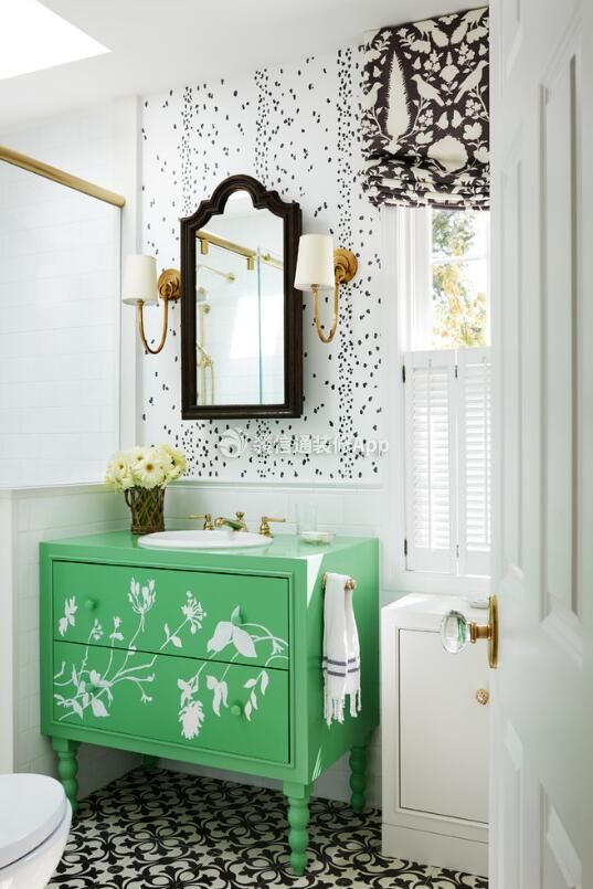 欧式风格小型卫生间绿色浴室柜设计图