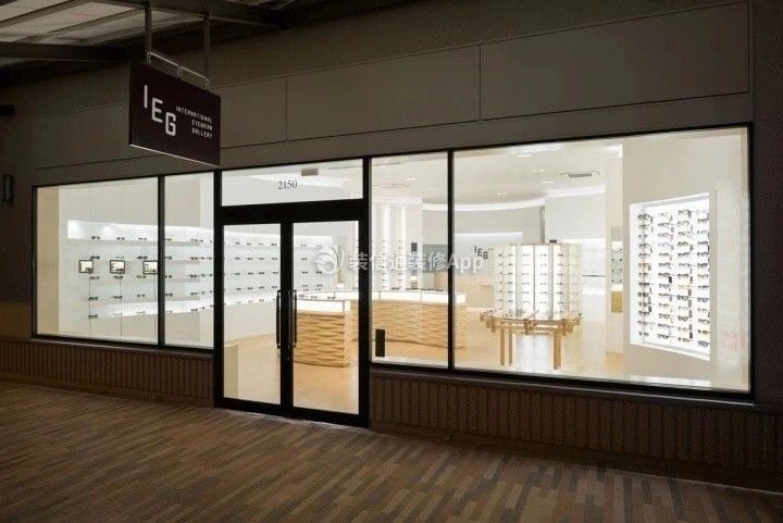 混搭眼镜店90平米眼镜店门面设计效果图欣赏