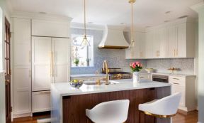 轻奢风格家庭厨房吊灯简单装饰效果图片