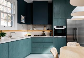 时尚厨房绿色橱柜吊柜整体装饰效果图片