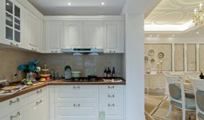 122平法式风格家庭转角厨房橱柜设计图片