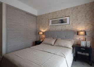 水岸十里现代风格大户型卧室入墙衣柜设计效果图