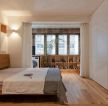 小型公寓日式风格卧室木地板装潢设计图片