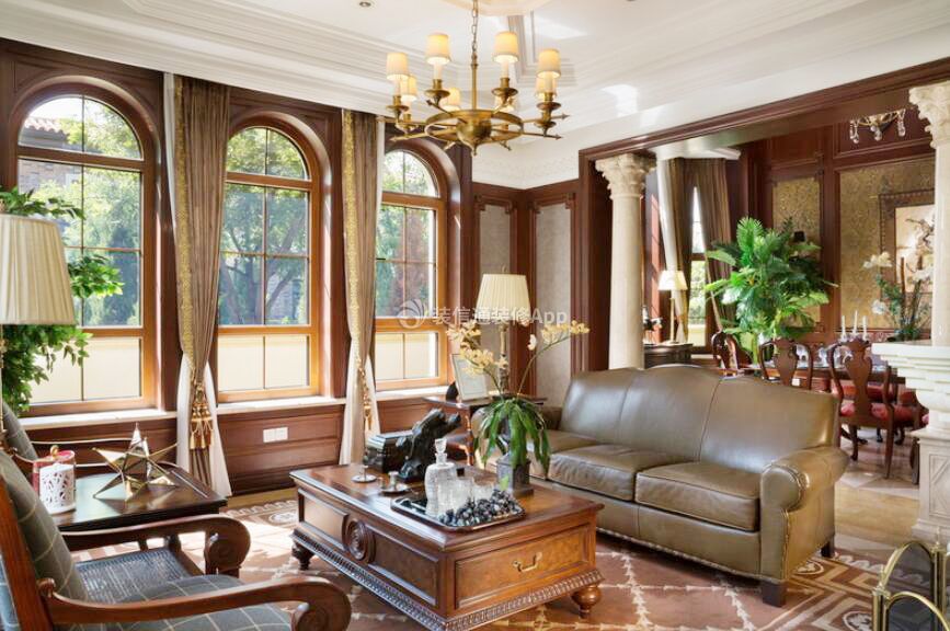 低调奢华古典风格别墅小客厅茶几装修效果图片
