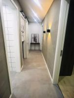 富力爱丁堡国际公寓80平米二居现代过道装修设计效果图