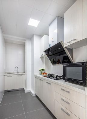 白色厨房装修效果图  厨房橱柜门图片