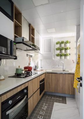 现代风格82平三居室厨房装修效果图片大全