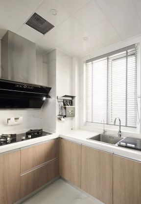 现代风格118平三居室厨房装修效果图片欣赏