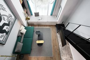香格里拉花园88平复式楼客厅绿色沙发装修效果图