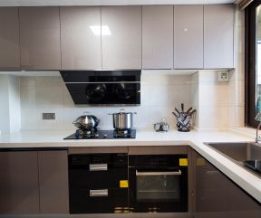 正荣悦玺128平米四居室现代风格厨房装修设计效果图