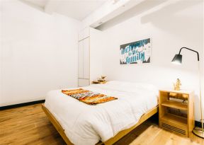 星河湾现代90平三居室卧室装修案例