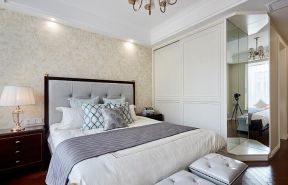 金科天籁城128平米三居室美式卧室装修设计效果图