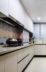 金地自在城93平欧式风格家庭厨房装饰效果图