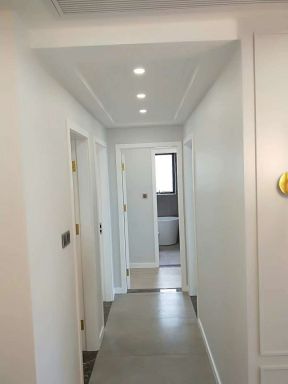 福永中粮凤凰里105平米三居室美式走廊吊顶装修设计效果图