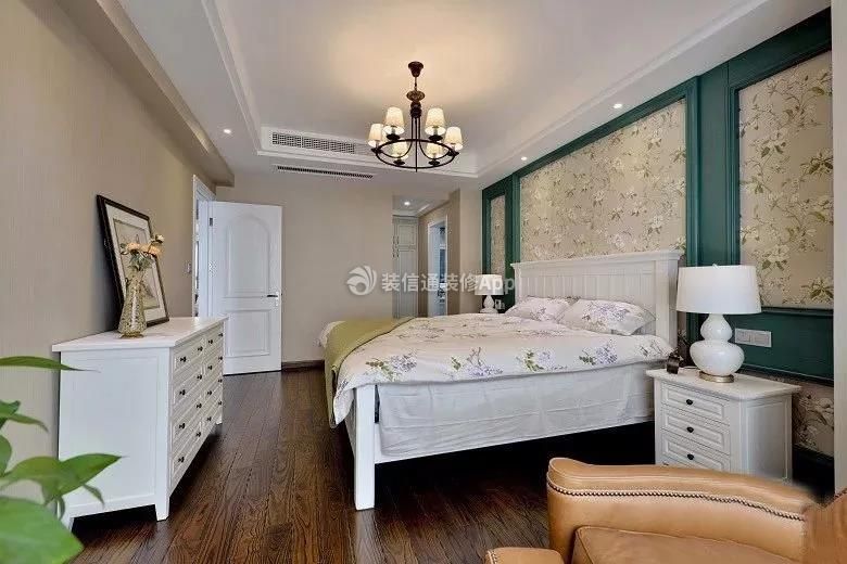 剑桥城160平美式风格卧室斗柜摆放设计图片