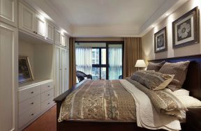 恒大绿洲160平米四居室美式卧室装修设计效果图
