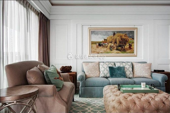  美式沙发背景墙装修设计效果图 美式沙发背景墙效果图 