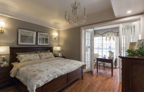 绿地威廉公寓美式137平三居室卧室装修案例