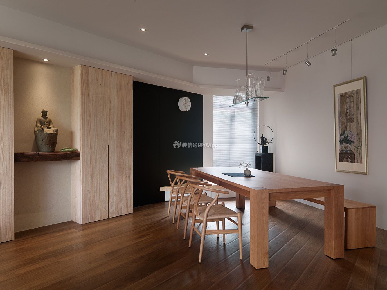 150平米房子现代餐厅实木家具装修设计图片