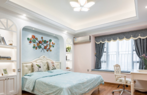 恒大翡翠华庭美式150平四居室卧室装修案例