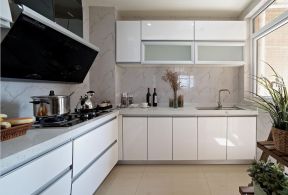 绿地城海珀兰轩140平米三居室现代简约风格厨房装修设计效果图