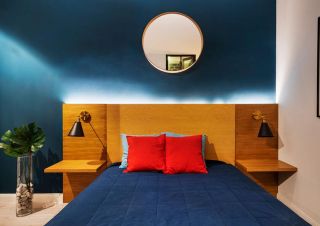時尚混搭風格臥室藍色背景墻裝修設計圖片2022