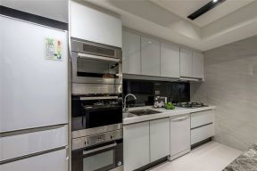 现代风格三居123平厨房装修设计效果图大全