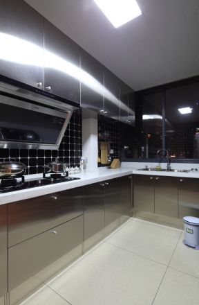 混搭风格三居105平厨房装修设计效果图图片大全