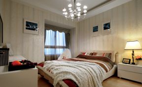 现代风格83平米二居室卧室装修案例