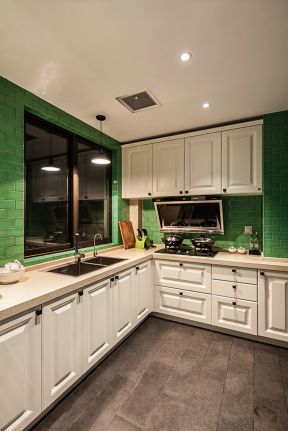 162平米四居室现代风格厨房装修设计效果图