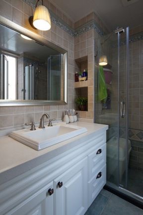 104平米三居室美式风格洗手台装修设计效果图