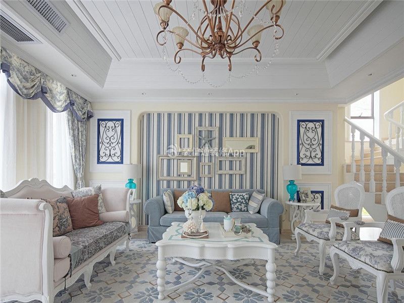 蓝色地中海风格120平米复式客厅背景墙装修效果图