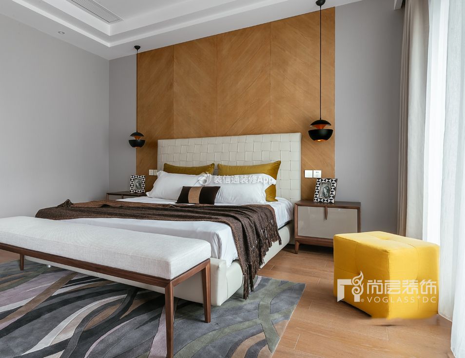 龙园意境现代简约350平别墅卧室床装修案例
