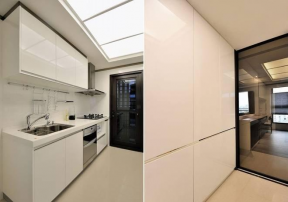 现代风格138平米三居厨房白色橱柜设计图