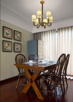 美式风格140平米三居餐厅实木桌椅效果图